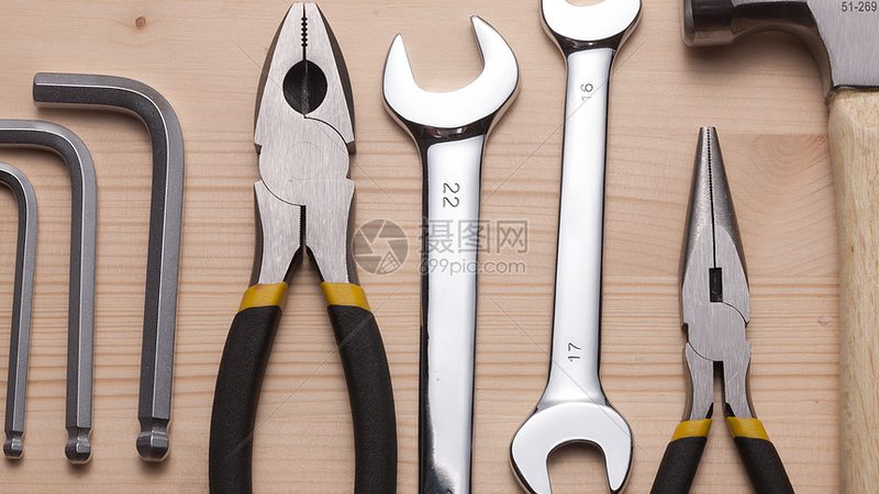 以下是一份常见的不锈钢工具箱型号尺寸对应表，供大家参考：